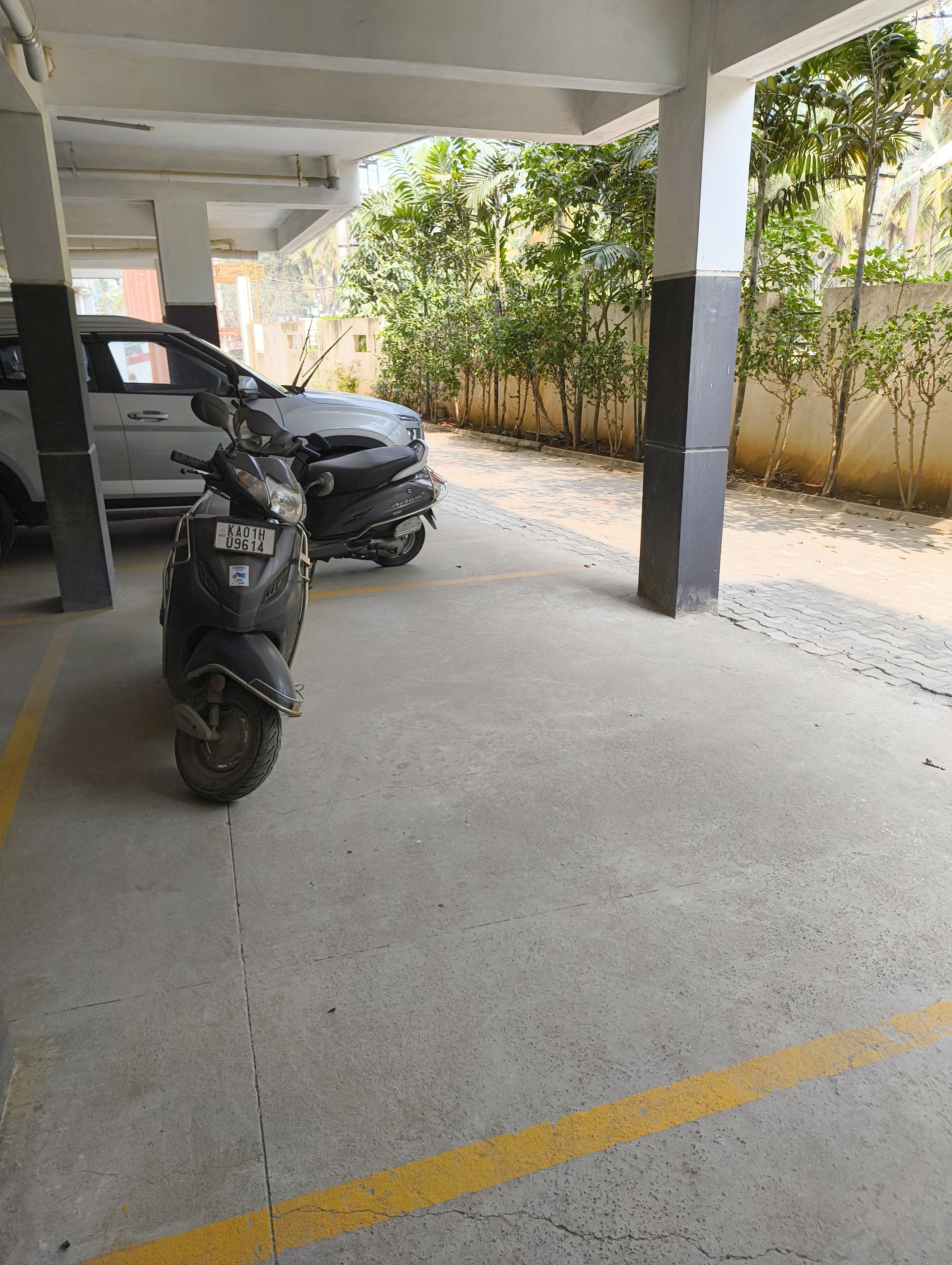Parking photo 1